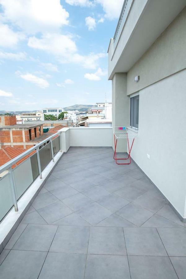Superior Modern Apartment In The Center With View. 볼로스 외부 사진
