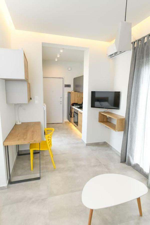 Superior Modern Apartment In The Center With View. 볼로스 외부 사진